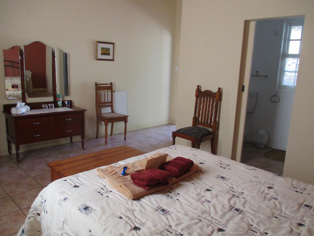 Van Rhyn Guest House Vanrhynsdorp المظهر الخارجي الصورة