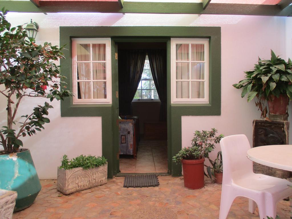 Van Rhyn Guest House Vanrhynsdorp المظهر الخارجي الصورة