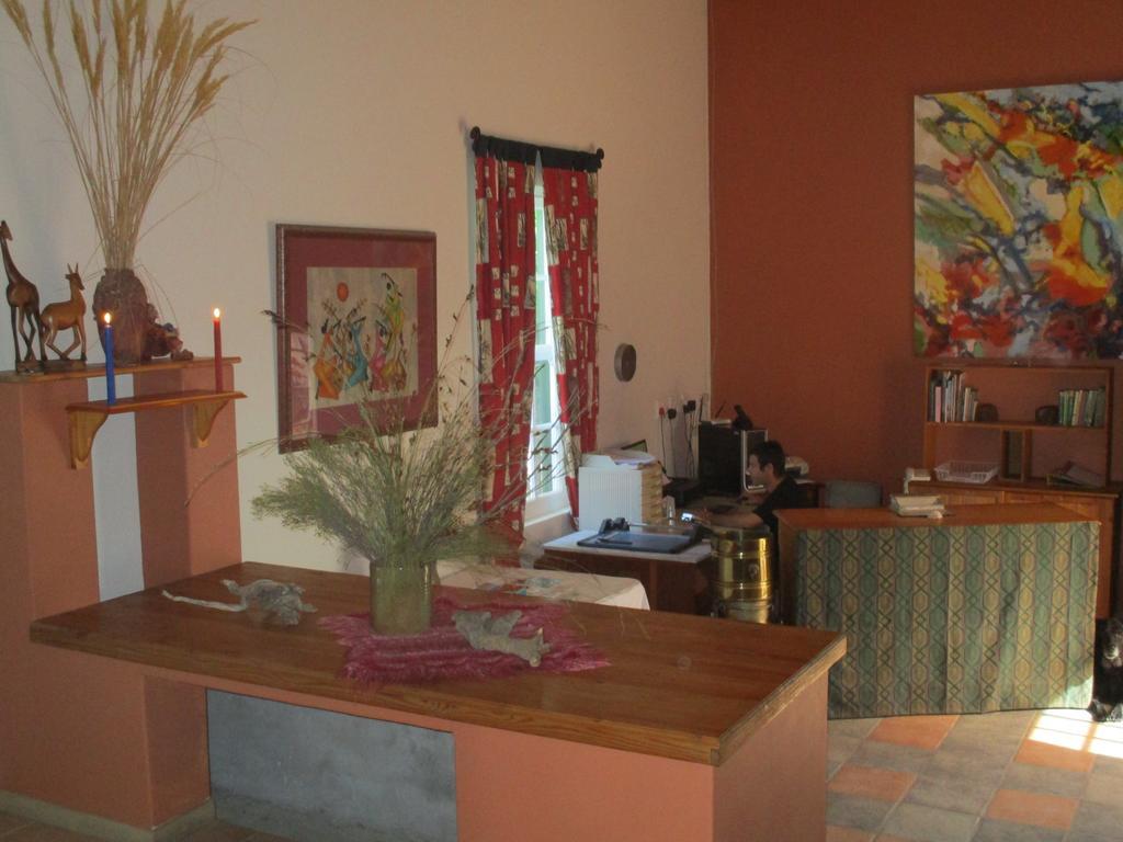 Van Rhyn Guest House Vanrhynsdorp المظهر الخارجي الصورة