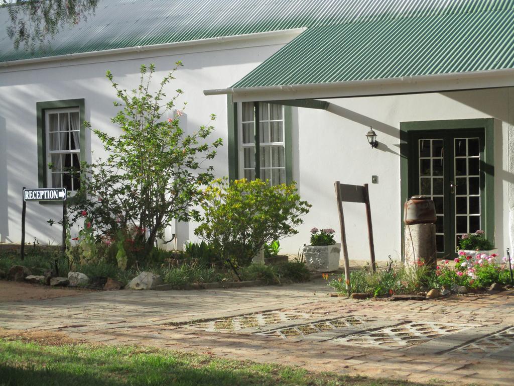 Van Rhyn Guest House Vanrhynsdorp المظهر الخارجي الصورة
